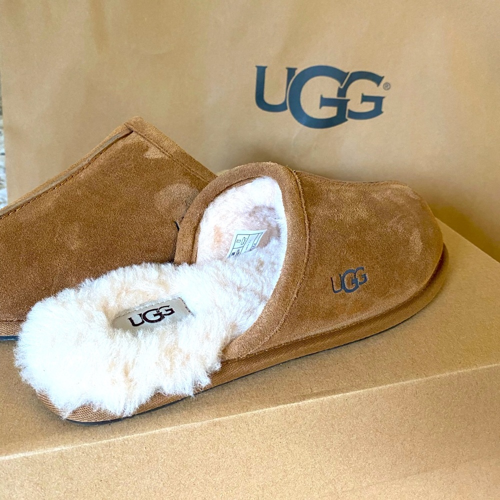 Ugg Women Slippers Size 9
